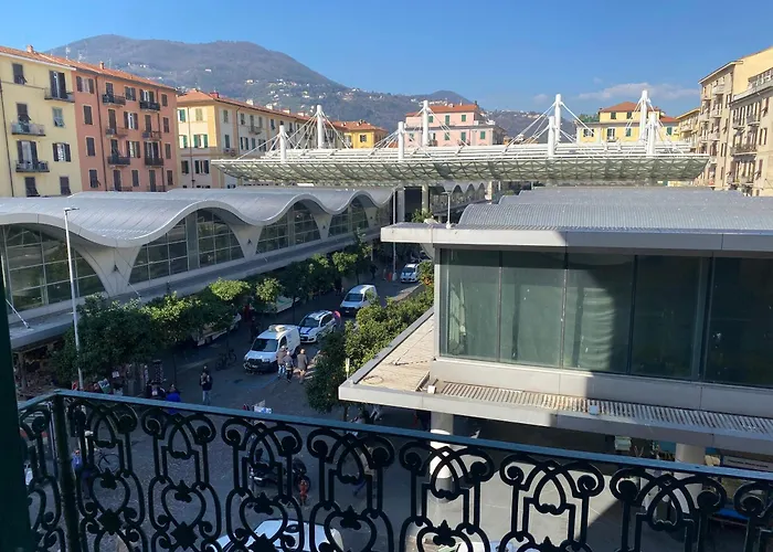 54 Rosselli Rooms La Spezia